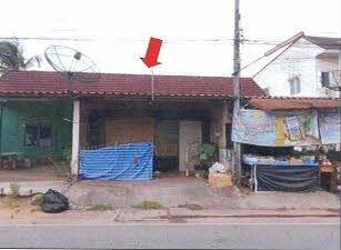 ทาวน์เฮ้าส์หลุดจำนอง ธ.ธนาคารอาคารสงเคราะห์ สุราษฎร์ธานี กาญจนดิษฐ์ ท่าทองใหม่