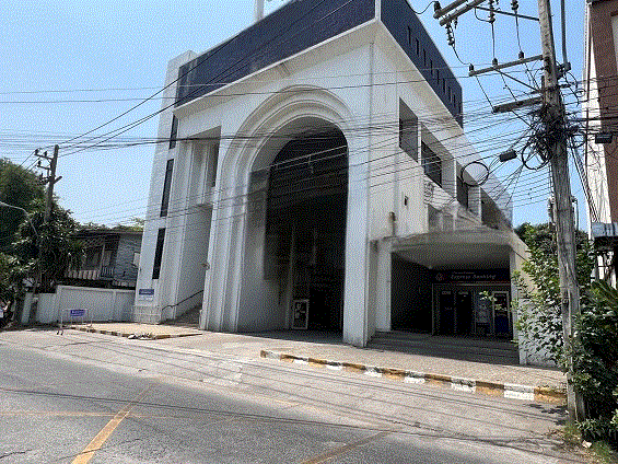 อาคารสำนักงานหลุดจำนอง ธ.ธนาคารกรุงเทพ ชลบุรี เมืองชลบุรี บ้านโขด